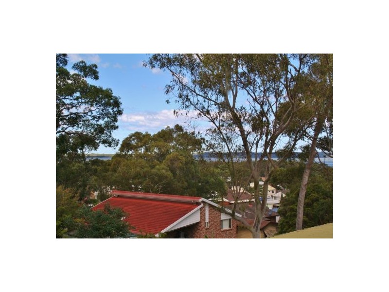 61 Jacqueline Avenue, Gorokan NSW 2263