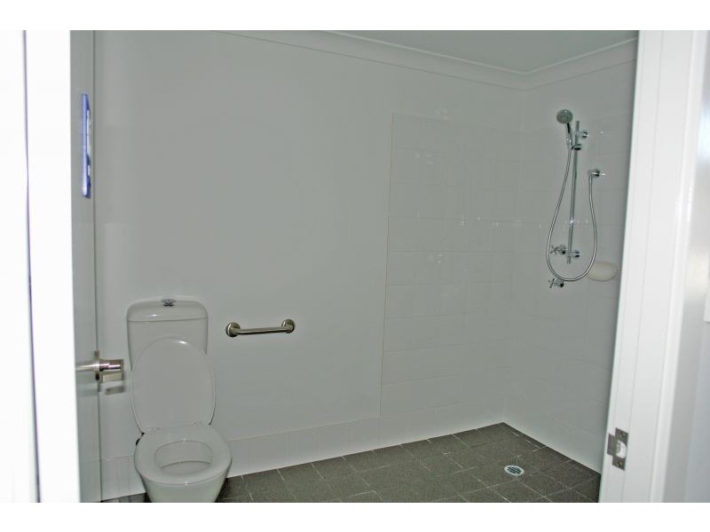 4/25 Amsterdam Circuit, Wyong NSW 2259