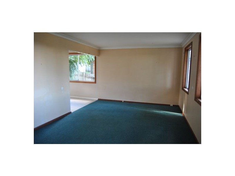 30 Owen Avenue, Wyong NSW 2259