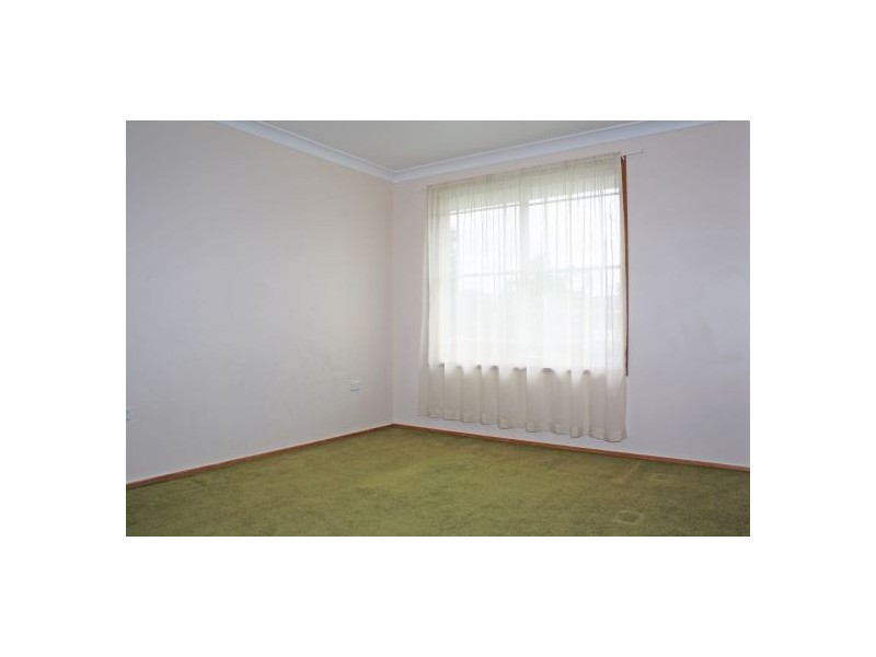 4 Gavin Way, Lake Haven NSW 2263