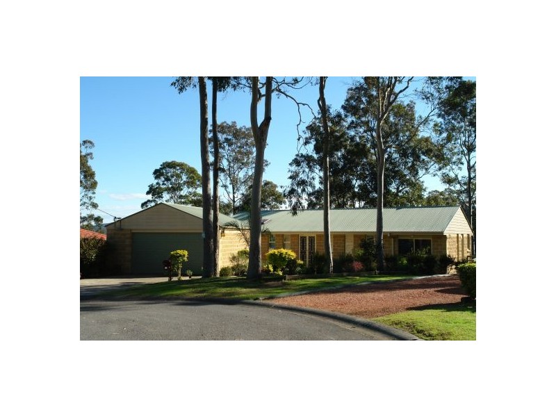10 Ninian Close, Watanobbi NSW 2259