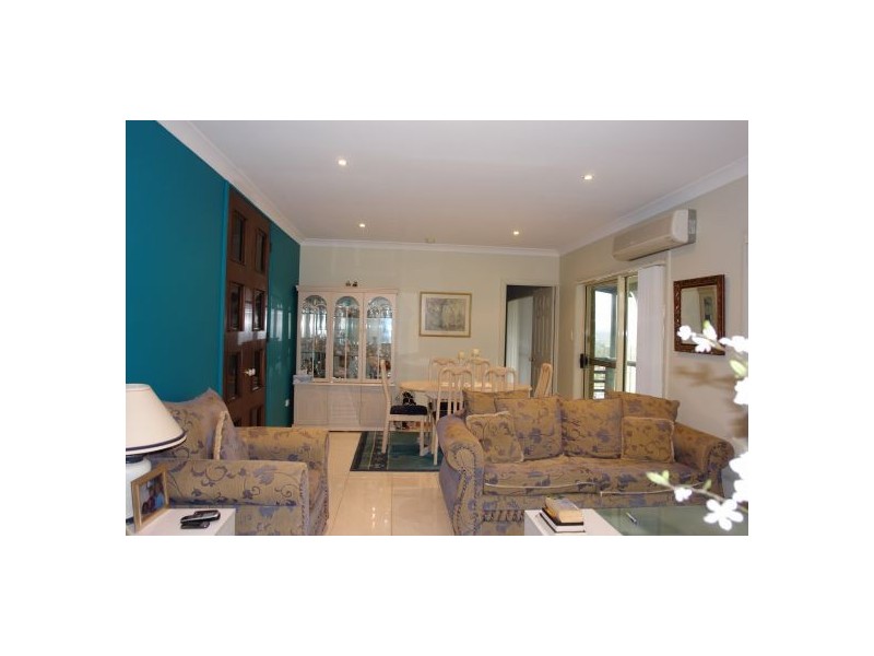 10 Ninian Close, Watanobbi NSW 2259