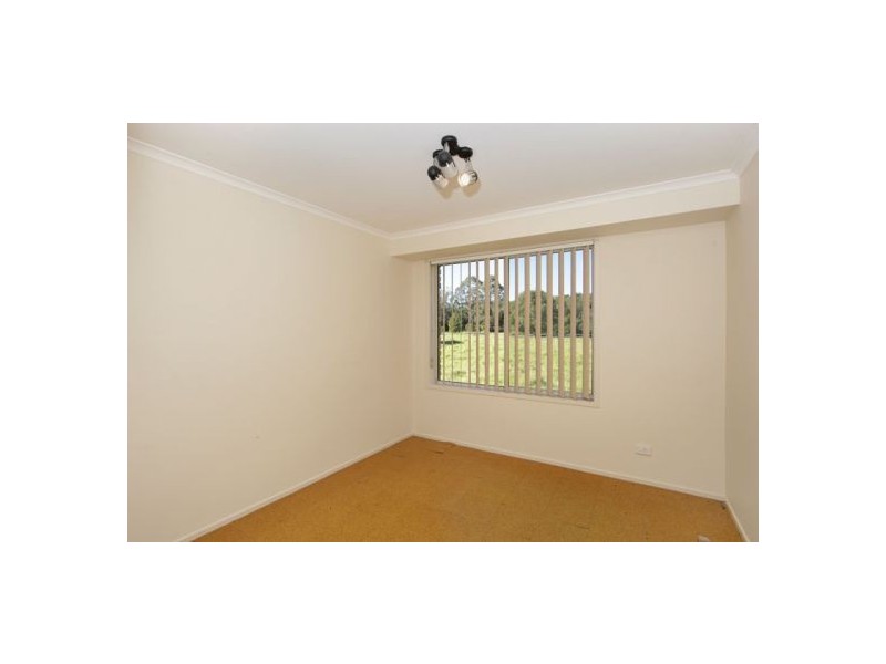 9 Rossmore Close, Wyong Creek NSW 2259