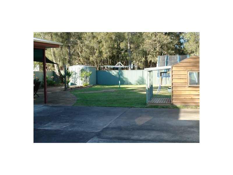 67 Warner Ave, Tuggerawong NSW 2259