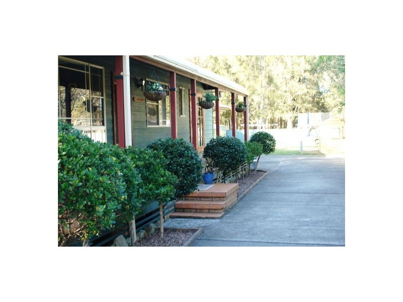 67 Warner Ave, Tuggerawong NSW 2259