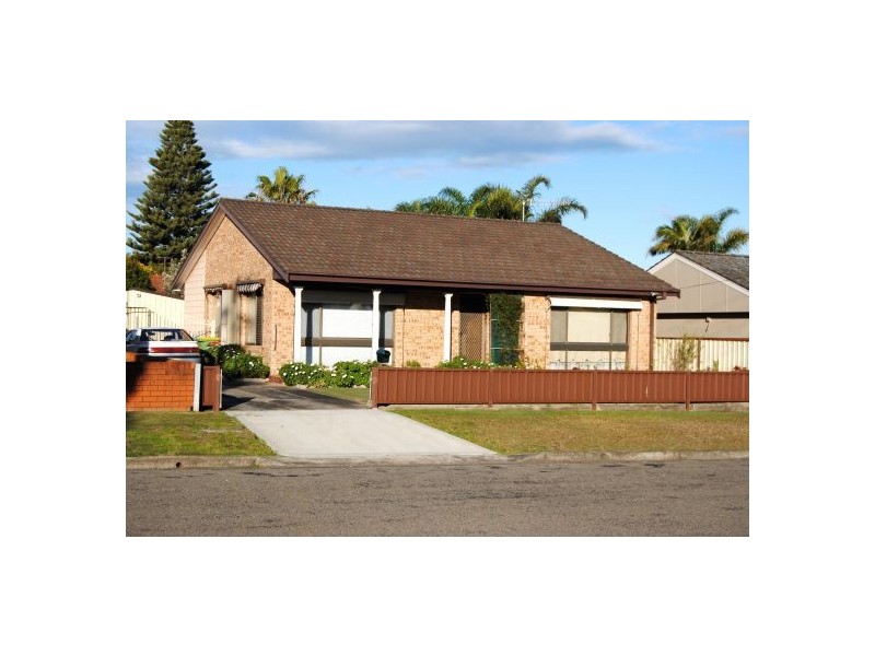 13 Anchor Avenue, Toukley NSW 2263