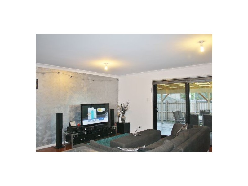 5 Nichols Avenue, Gorokan NSW 2263