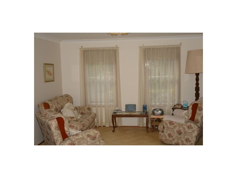 8 Cowan Street, Watanobbi NSW 2259