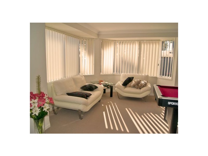 8  Colonial Street, Wadalba NSW 2259