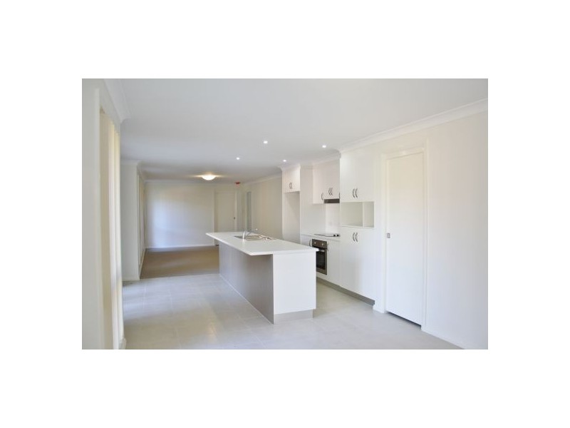 1/76 Ocean View Rd, Gorokan NSW 2263