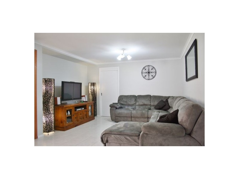 4 Cambridge Avenue, Kanwal NSW 2259