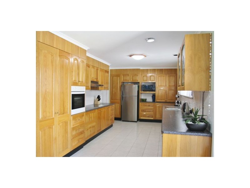 4 Cambridge Avenue, Kanwal NSW 2259