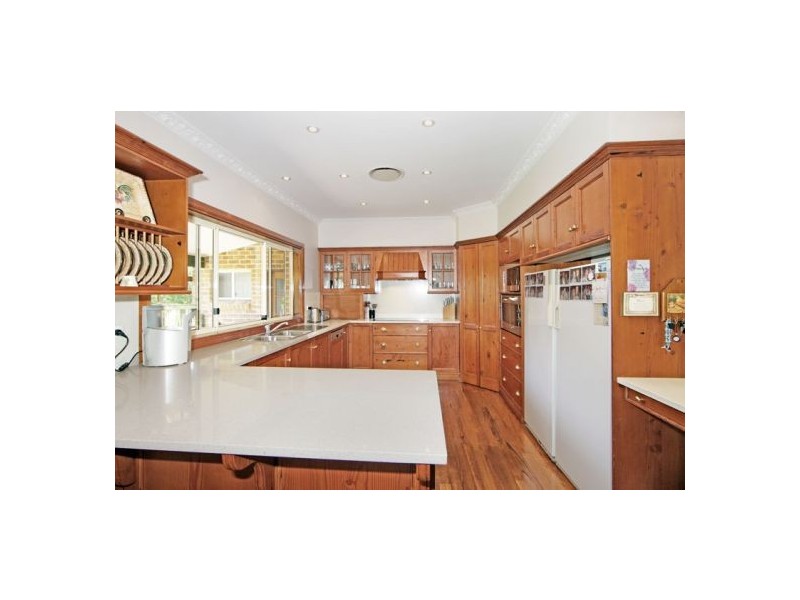 16 Palm Springs Avenue, Glenning Valley NSW 2261