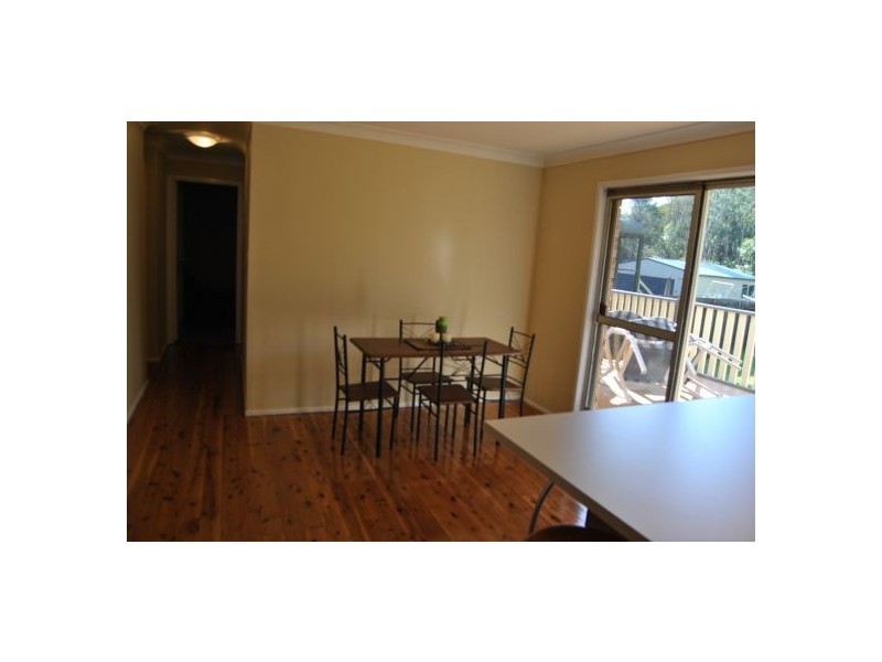 281 Tuggerawong Rd, Tuggerawong NSW 2259