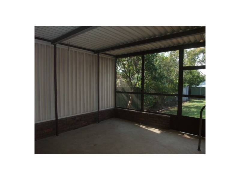 29 Inderan Ave, Lake Haven NSW 2263