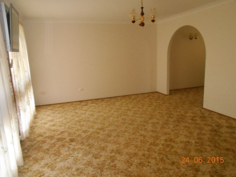 29 Inderan Ave, Lake Haven NSW 2263