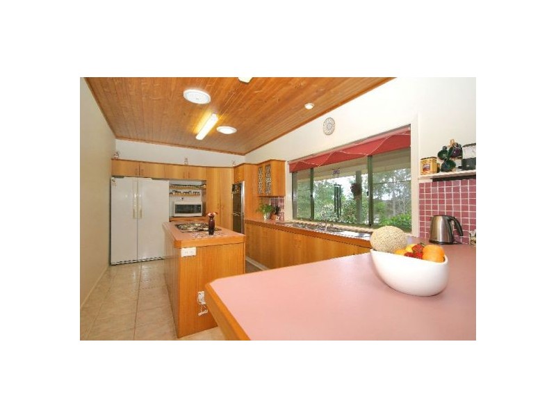 11 Treelands Drive, Jilliby NSW 2259