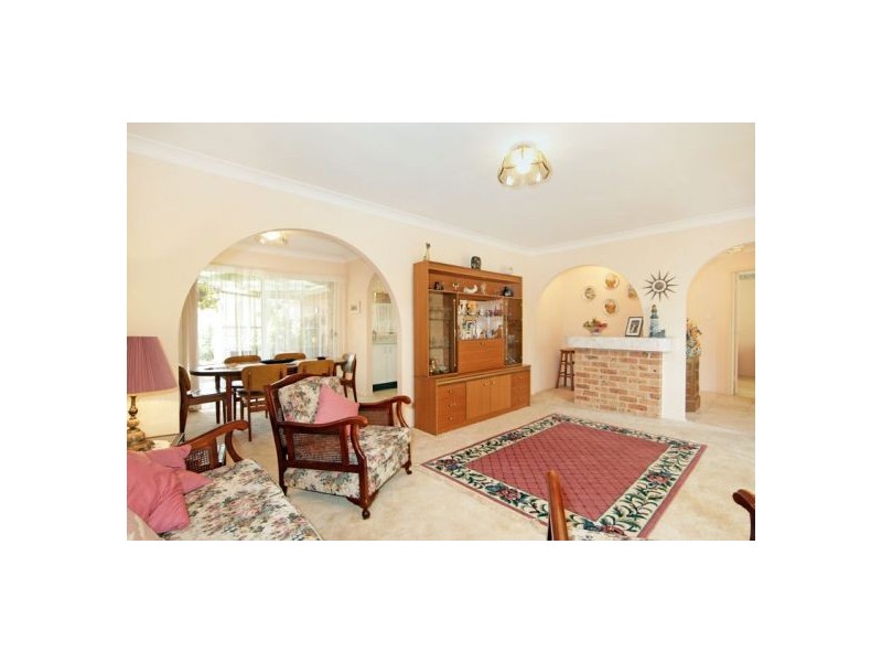 31 Twin Lakes Drive, Lake Haven NSW 2263