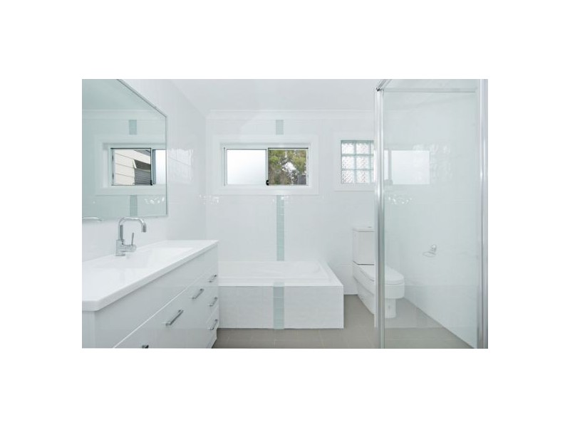 124 Dudley Street, Gorokan NSW 2263