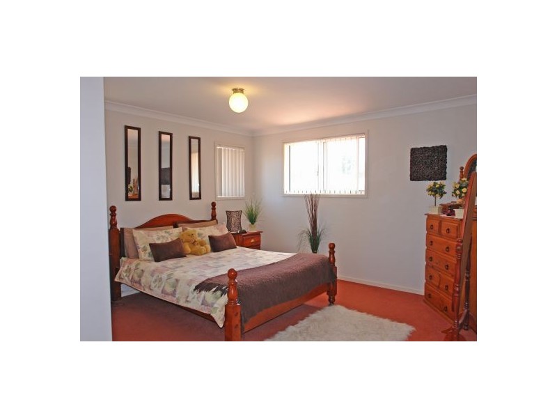 26 Clydesdale Street, Wadalba NSW 2259