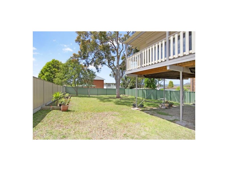 65 Arlington Street, Gorokan NSW 2263