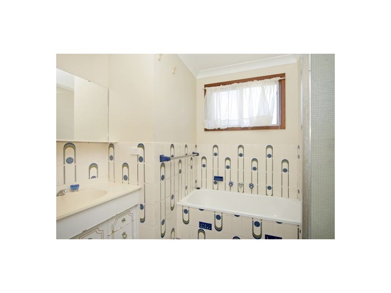 51 Danbury Avenue, Gorokan NSW 2263