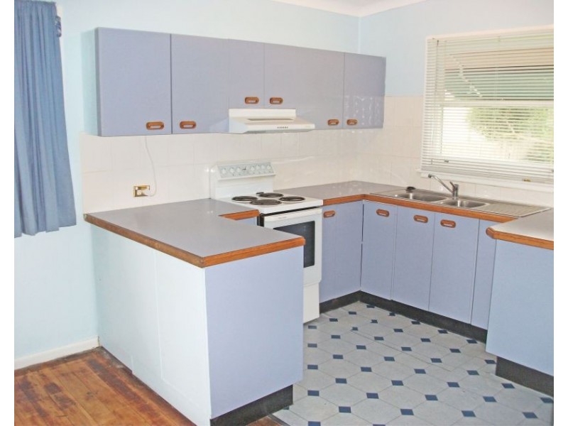 10 Glenavon Street, Toukley NSW 2263