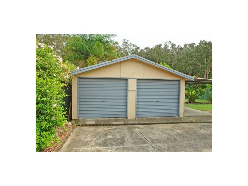 28 Cadonia Road, Tuggerawong NSW 2259
