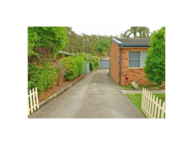 28 Cadonia Road, Tuggerawong NSW 2259