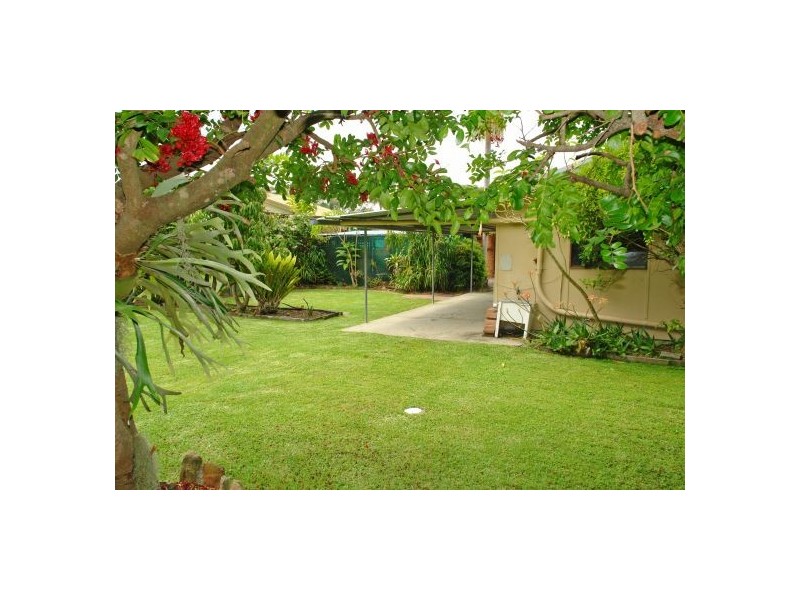 28 Cadonia Road, Tuggerawong NSW 2259