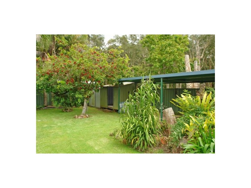 28 Cadonia Road, Tuggerawong NSW 2259