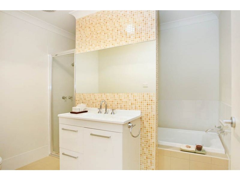 1/44 Goobarabah, Gorokan NSW 2263