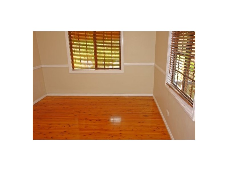 3 Warner Avenue, Tuggerawong NSW 2259