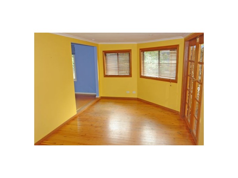 3 Warner Avenue, Tuggerawong NSW 2259