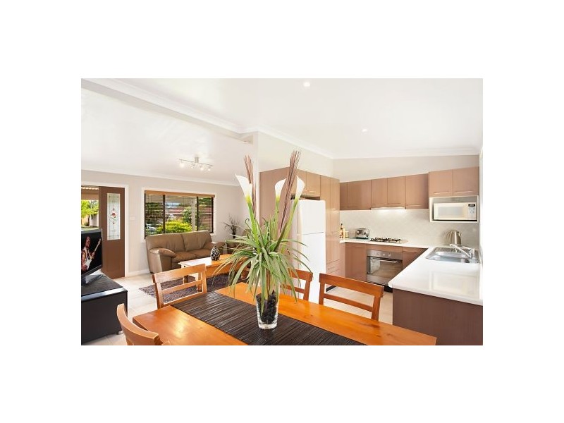 8 Anchor Avenue, Toukley NSW 2263