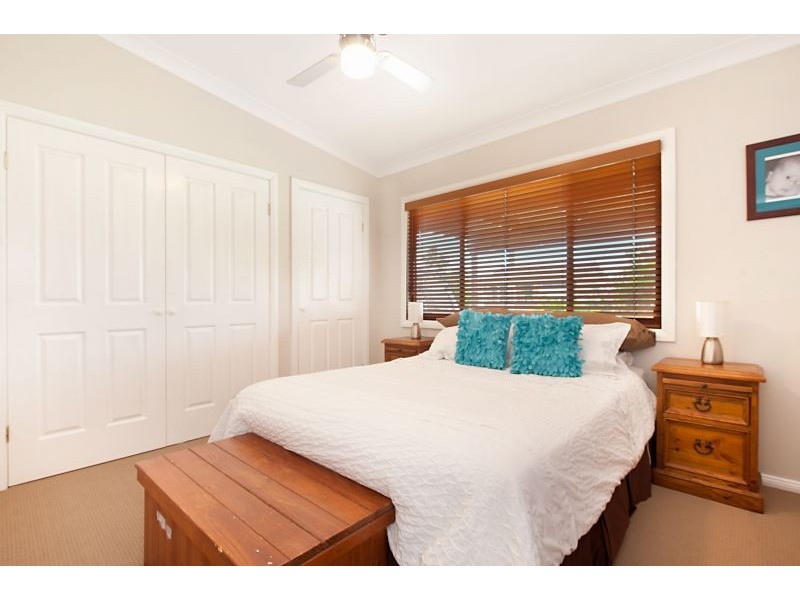 8 Anchor Avenue, Toukley NSW 2263