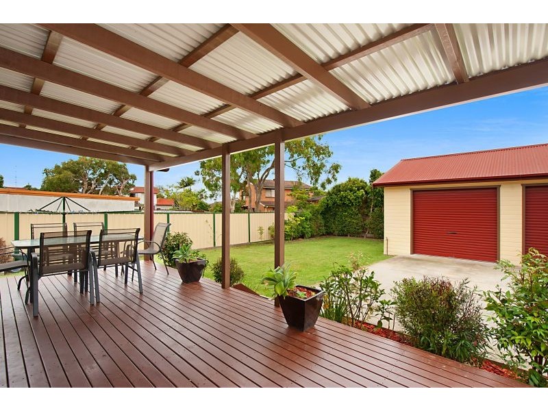 8 Anchor Avenue, Toukley NSW 2263