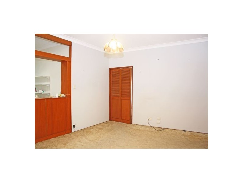 8 Arlington Street, Gorokan NSW 2263