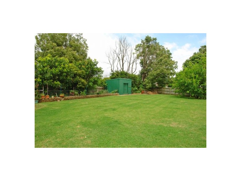 11 Boyce Avenue, Wyong NSW 2259