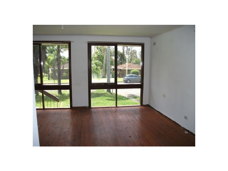 8 Stonehaven Avenue, Watanobbi NSW 2259