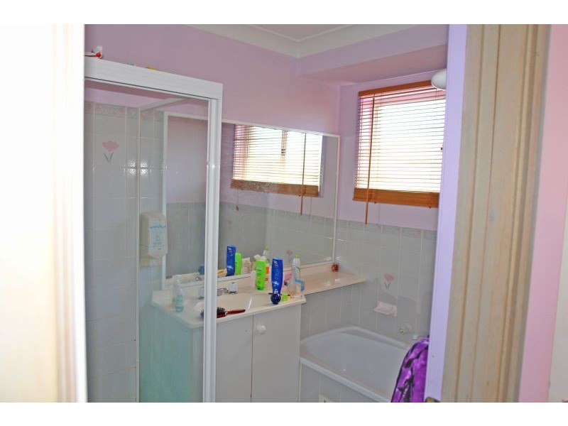 12 Farnol Place, Watanobbi NSW 2259