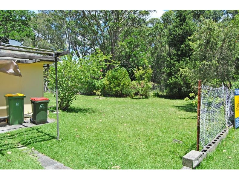 76 Cadonia Road, Tuggerawong NSW 2259