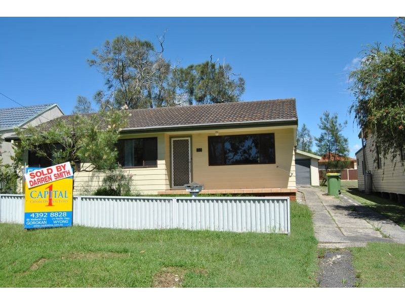 30  Manuka Parade, Gorokan NSW 2263