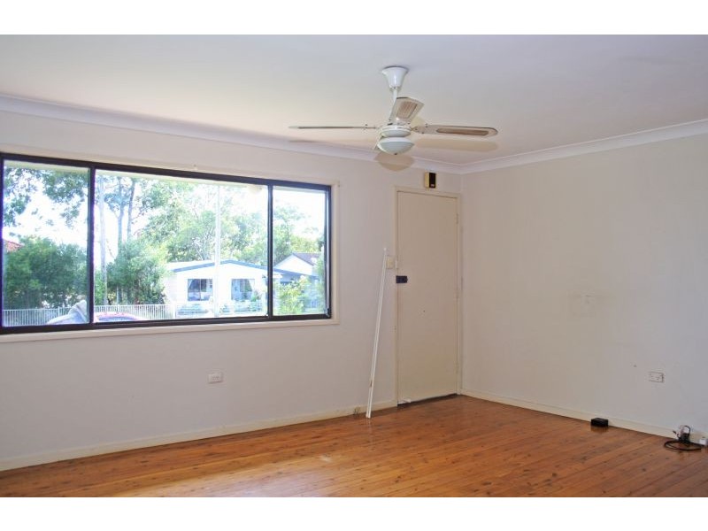 30  Manuka Parade, Gorokan NSW 2263