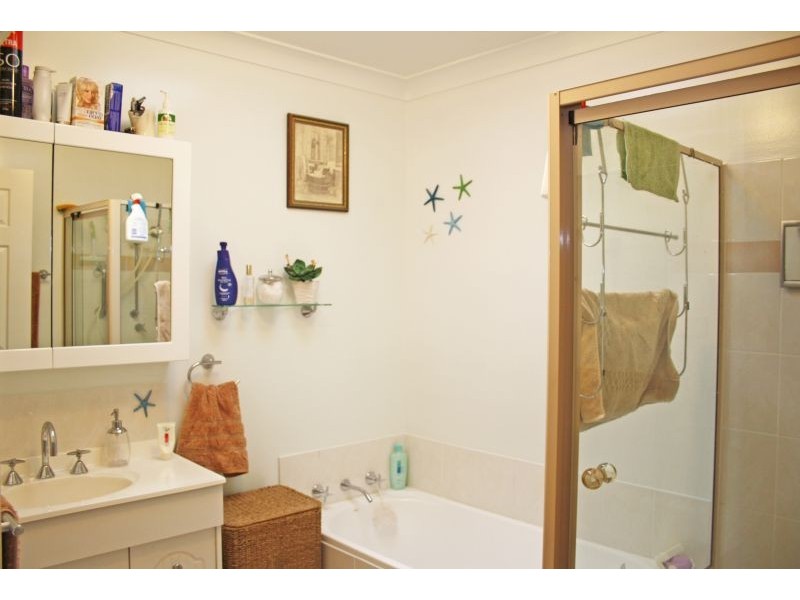 1/3 Georgina Avenue, Gorokan NSW 2263