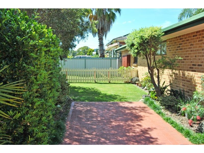 1/3 Georgina Avenue, Gorokan NSW 2263