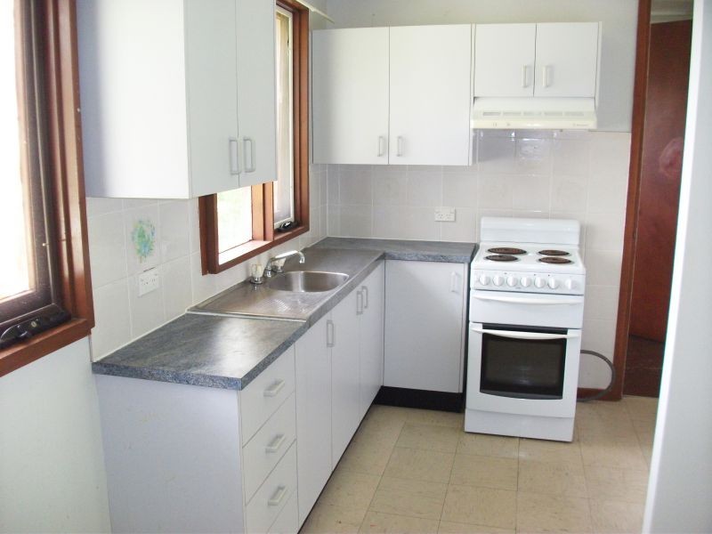 3 Isaacs Close, Watanobbi NSW 2259