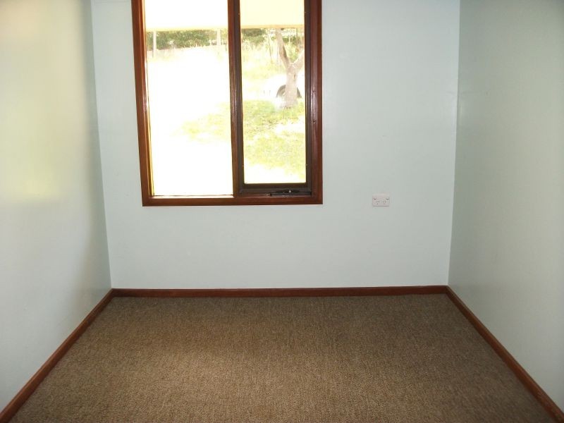 3 Isaacs Close, Watanobbi NSW 2259