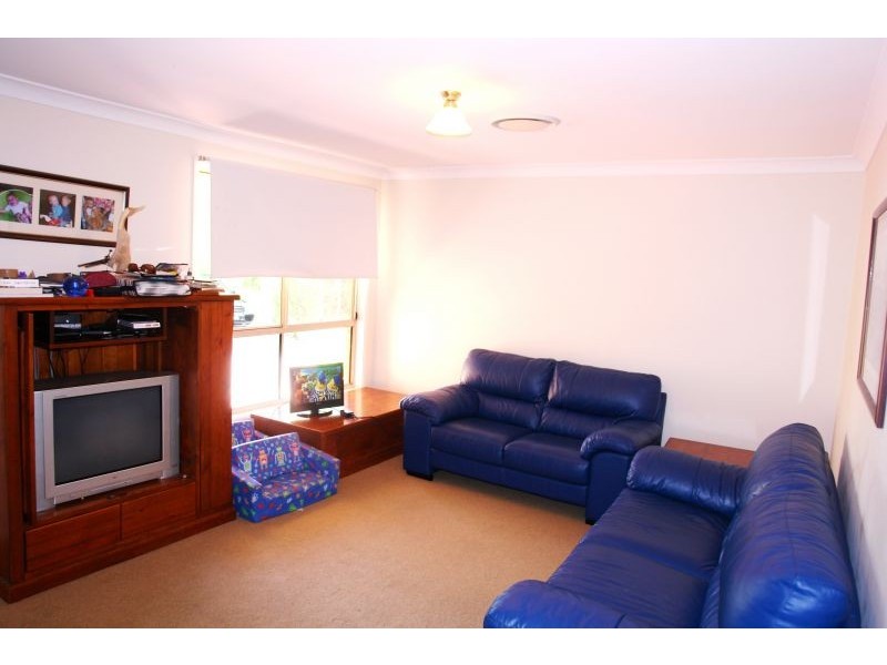 45 Barrington Drive, Woongarrah NSW 2259