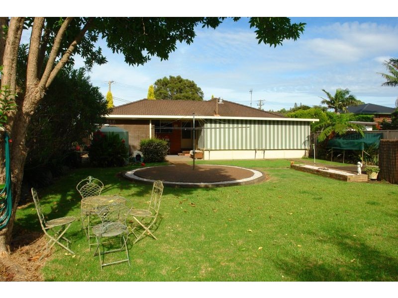 6 Boyce Avenue, Wyong NSW 2259